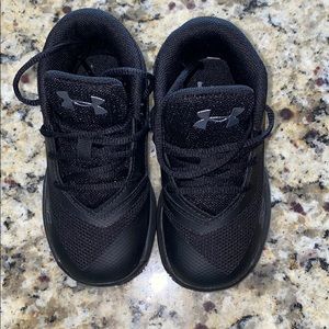 Toddler under armour sneakers